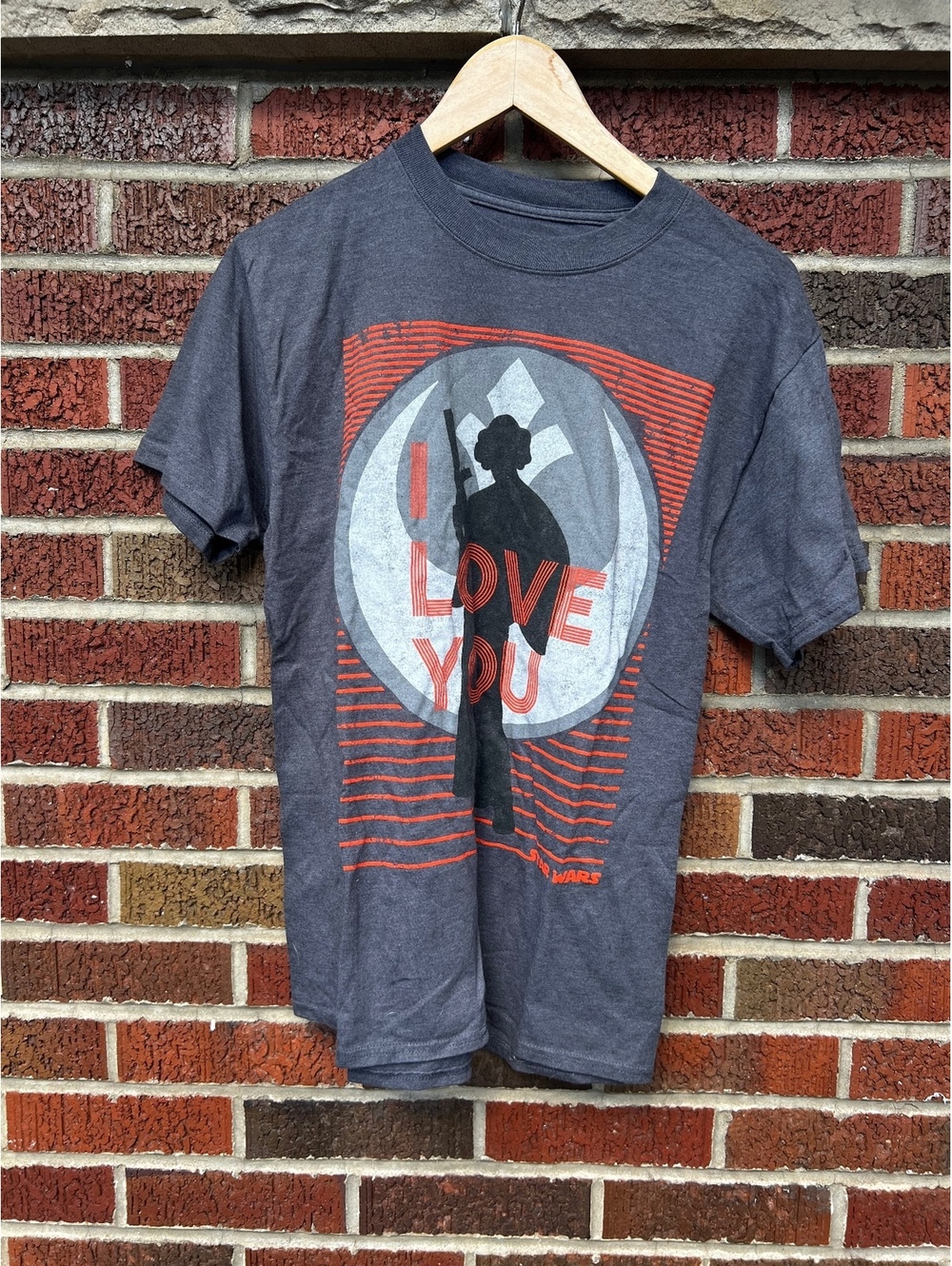 Disney Parks Gray and Red Princess Leia I Love You Short Sleeve Shirt